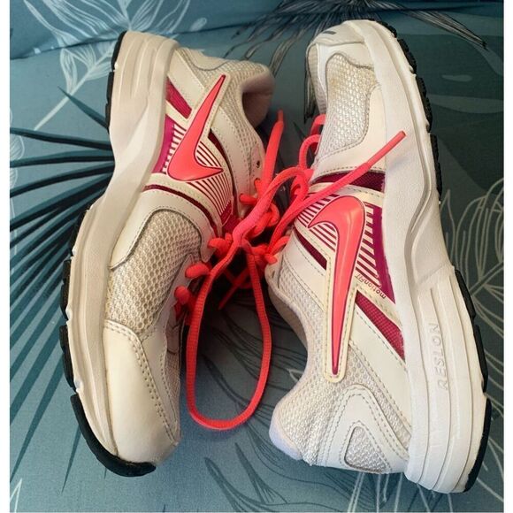 NIKE DART 10 white pink SNEAKER GYM SHOES sz 8 - Picture 5 of 7